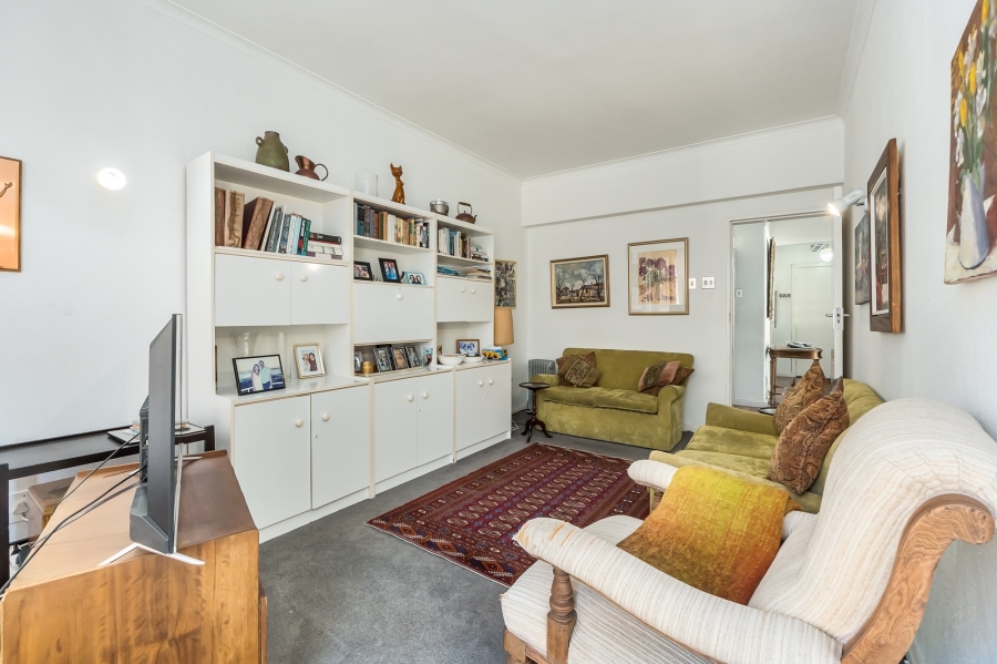 3 Bedroom Property for Sale in Sea Point Western Cape